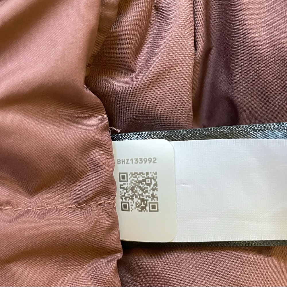 The North Face Women’s Metropolis Parka 3 - Picture 6 of 8